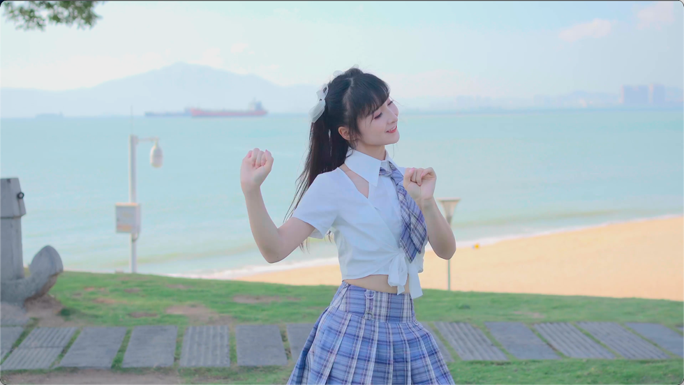 美女 海边 4K  热舞视频 第1张