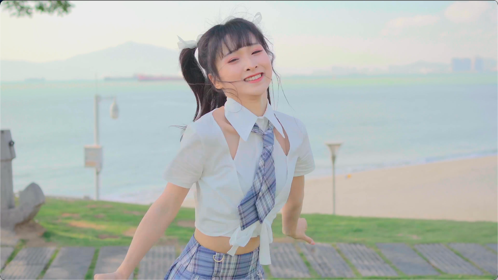 美女 海边 4K  热舞视频 第3张